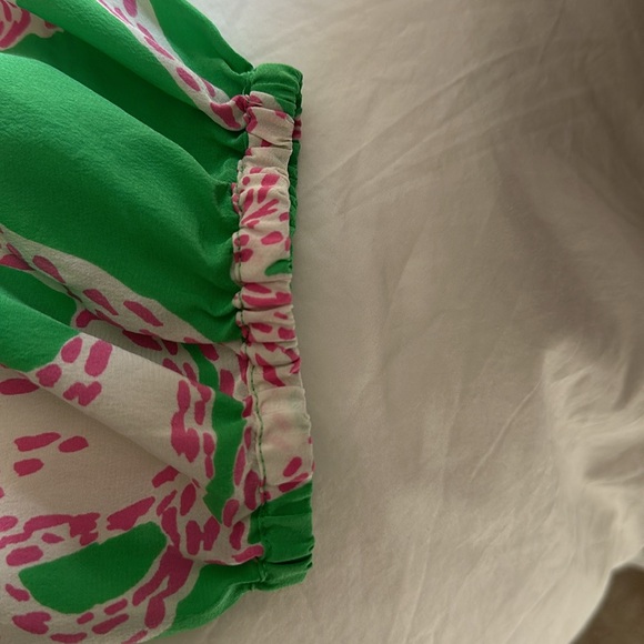 Lily Pulitzer 100% silk top - Picture 5 of 5